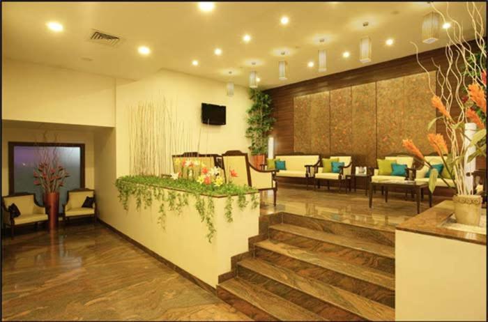 Hotel Utsav Deluxe Púna Exteriér fotografie